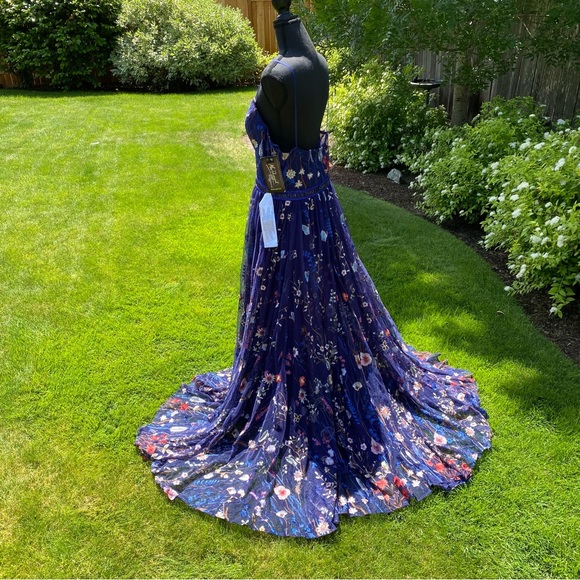 Mac Duggal Embroidered Floral Gown - Picture 8 of 14